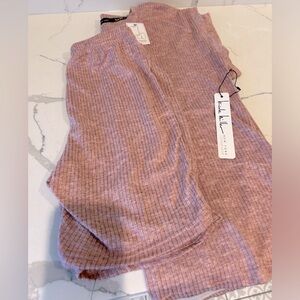 NEW - Nicole Miller Lounge Set